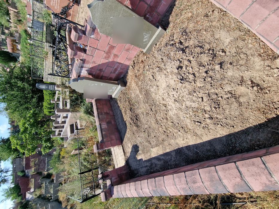 Уборка могилок, покраска