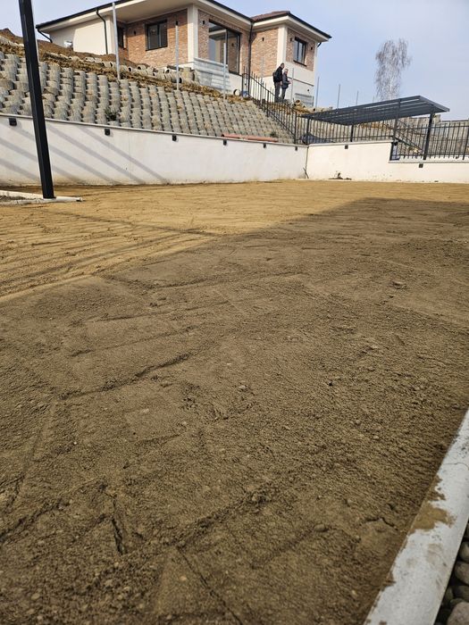 Vand pamant nisipos pentru rulouri gazon/canalizare/cabluri electrice