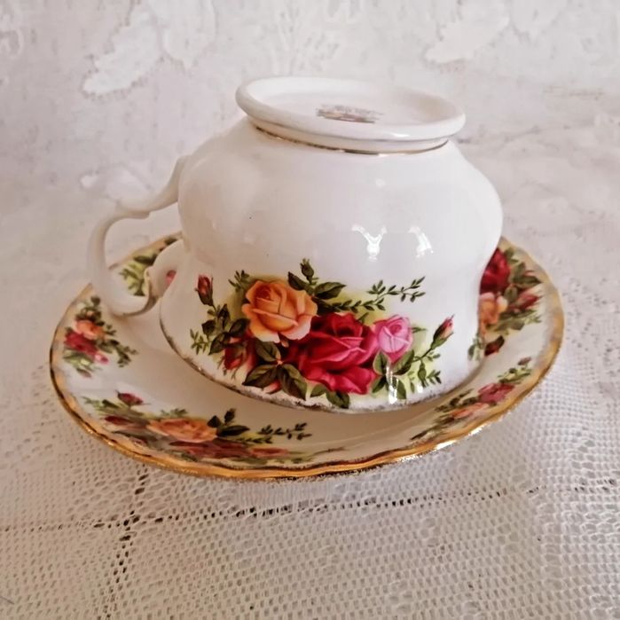 Royal Albert Old country roses