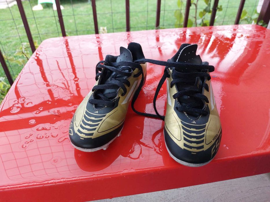 Ghete fotbal Adidas Messi F50 M31