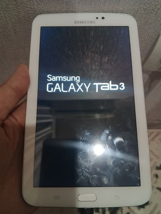 Продам планшет таб 3