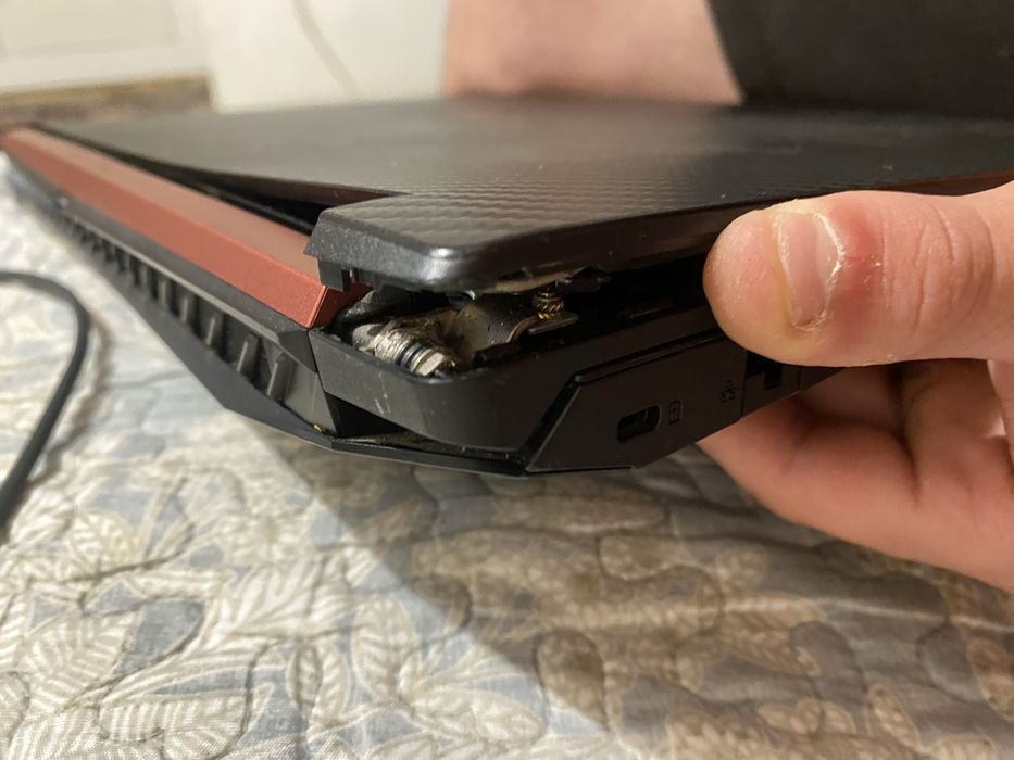 Vând Acer Nitro 5 AN515-42