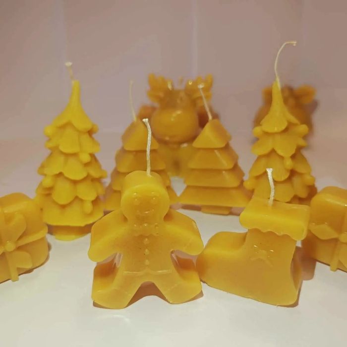 Свещи от чист пчелен восък