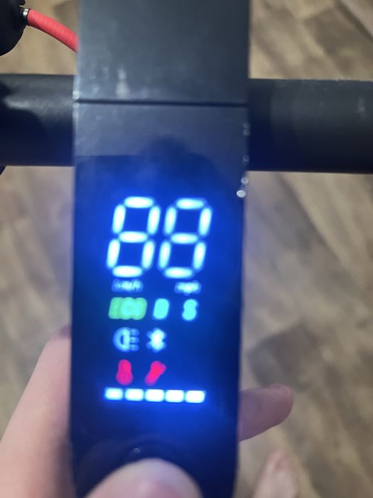 Электро самокат продам