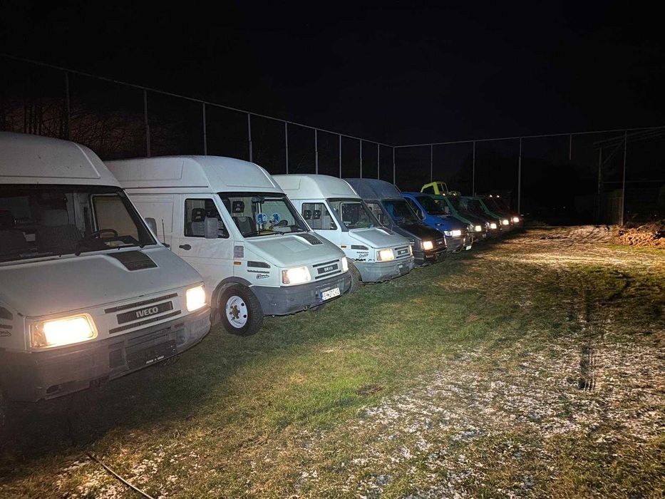De vânzare piese pentru Iveco Daily 35-18, 50-17, 35-12, 35-10, 49-12 și 59-12.