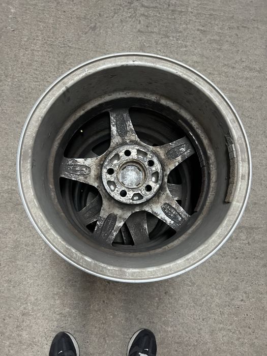 Лети джанти 15 цола, 5х100 с втулки за централен отвор 57.1 vag