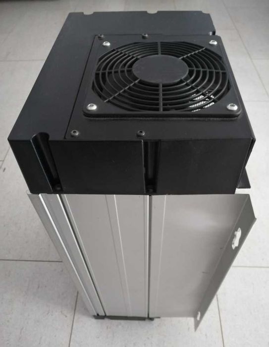 Честотен регулатор инвертор Danfoss VLT 5002 Frequency Converter