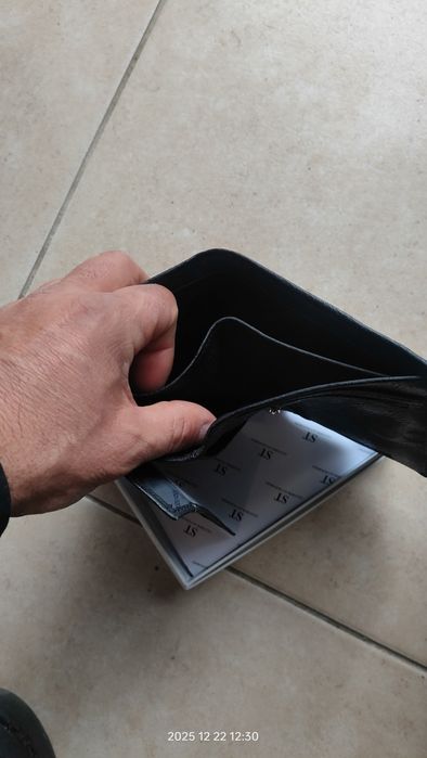 Портфейл естествена кожа