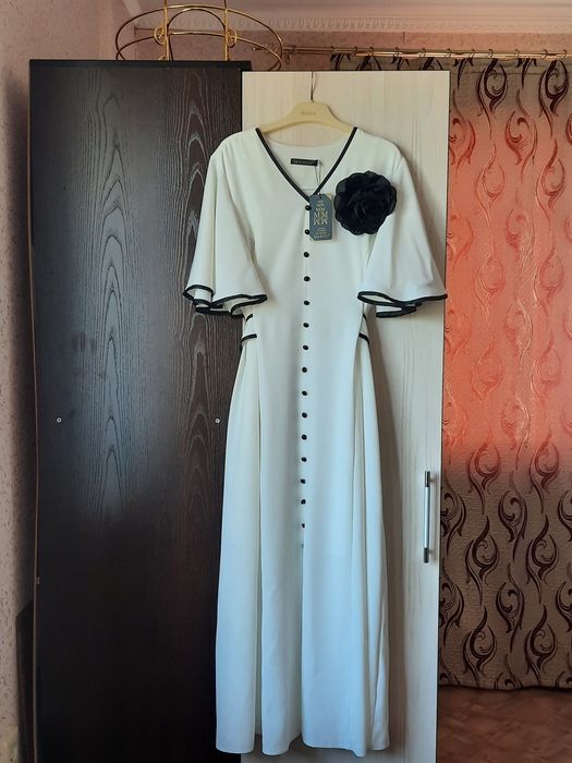 Продам белое платье!