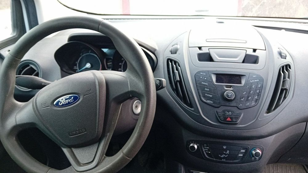 Ford focus si tranzit courier dezmembrez