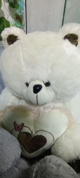 Yumshoq o'yinchoqlar sotiladi, yangi