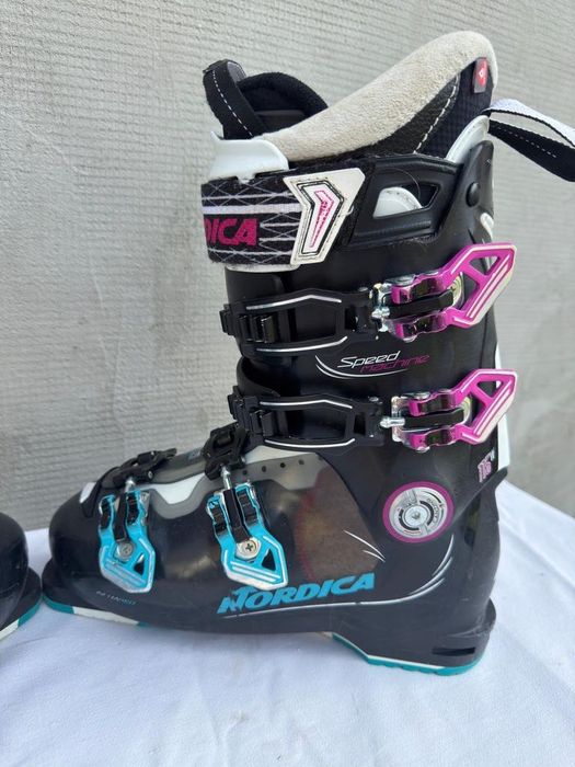 Clapari ski schi Nordica Speedmachine 115 W marime EUR:39 Mondo:25.0 Flex:115