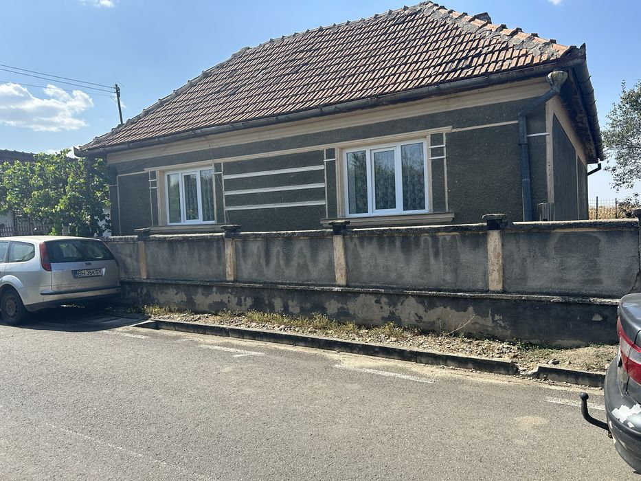 Casa de vanzare in sacadat