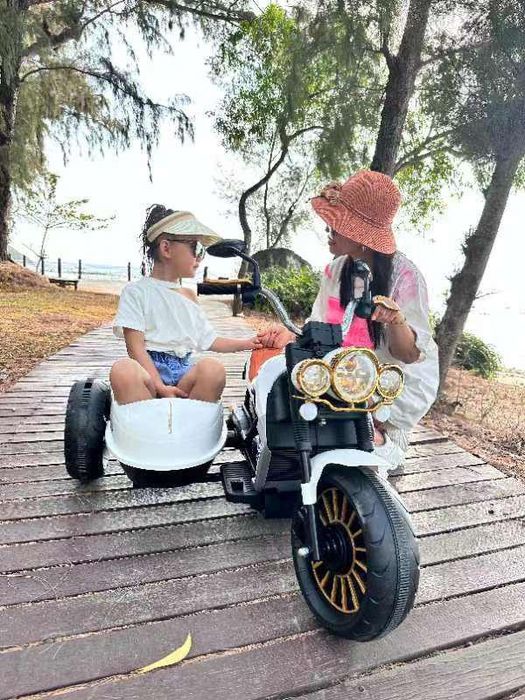 Мото с люлькой для двоих