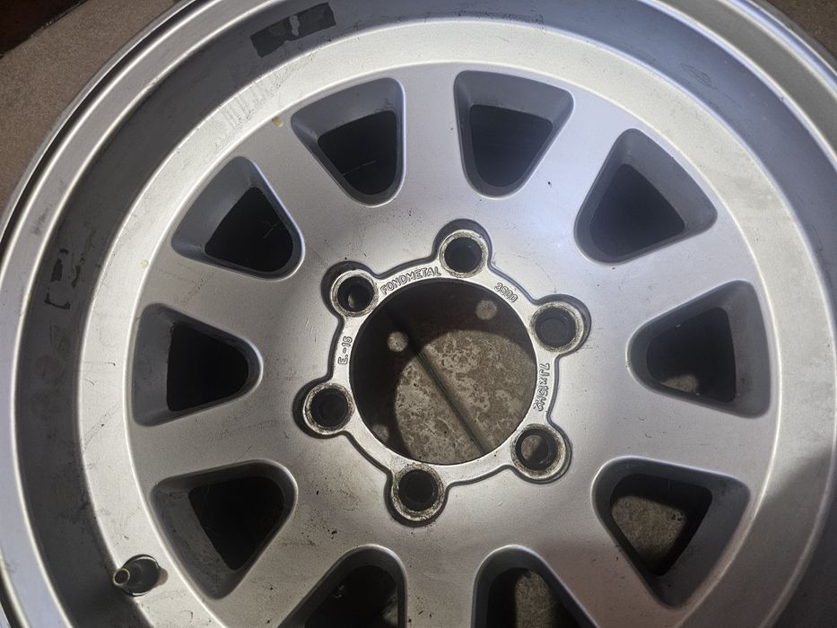 Минусови джанти 6х139,7 r15