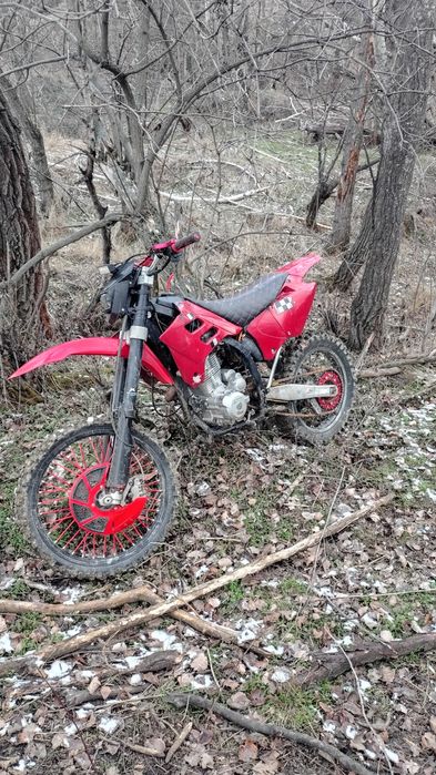 Vând sau schimb cross