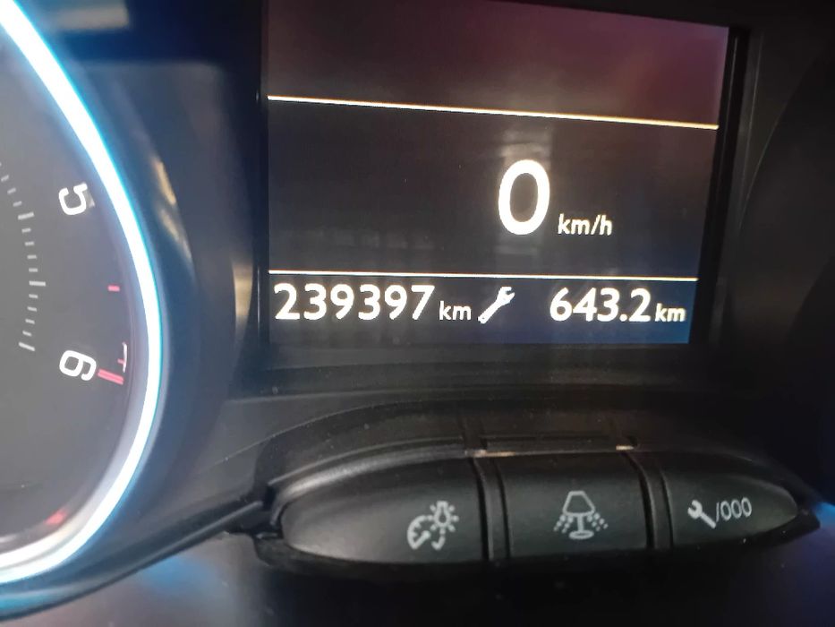 Vând sau schimb cu ceva mai mare
