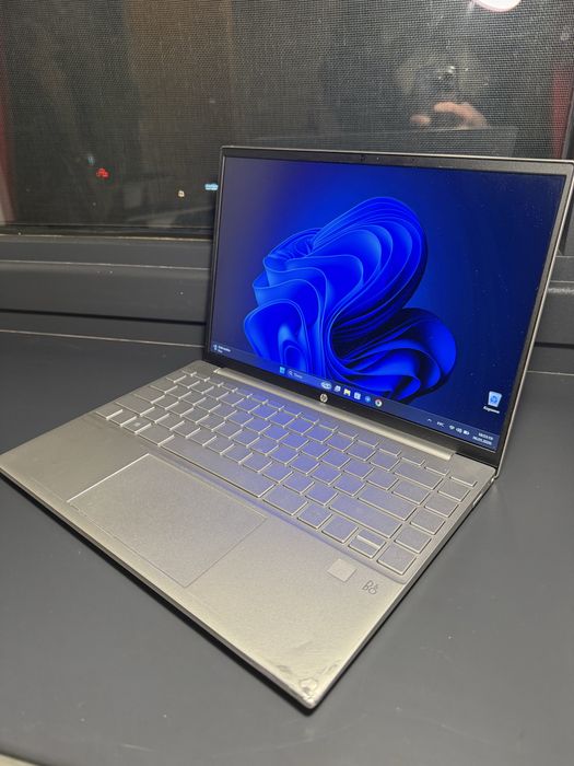 Ноут б/у HP Pavilion Aero [R7-5825U/16Gb DDR4/512Gb/13,3" 3K]