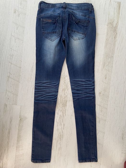 Лот кариран панталон и 2 чифта дънки xs/s