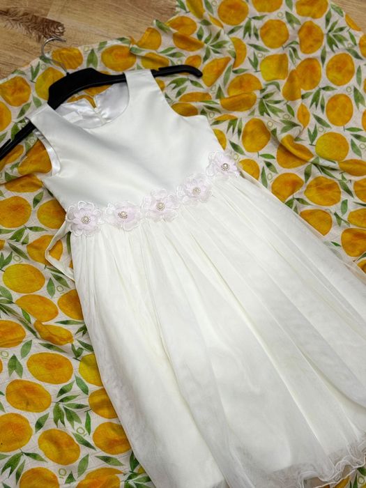 Rochita eleganta fetite