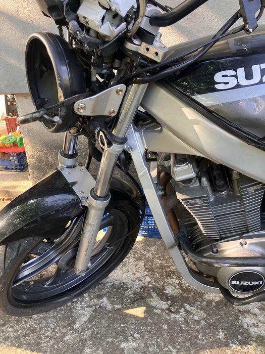 Vând suzuki gs 500