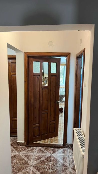 Inchiriez sau vand apartament