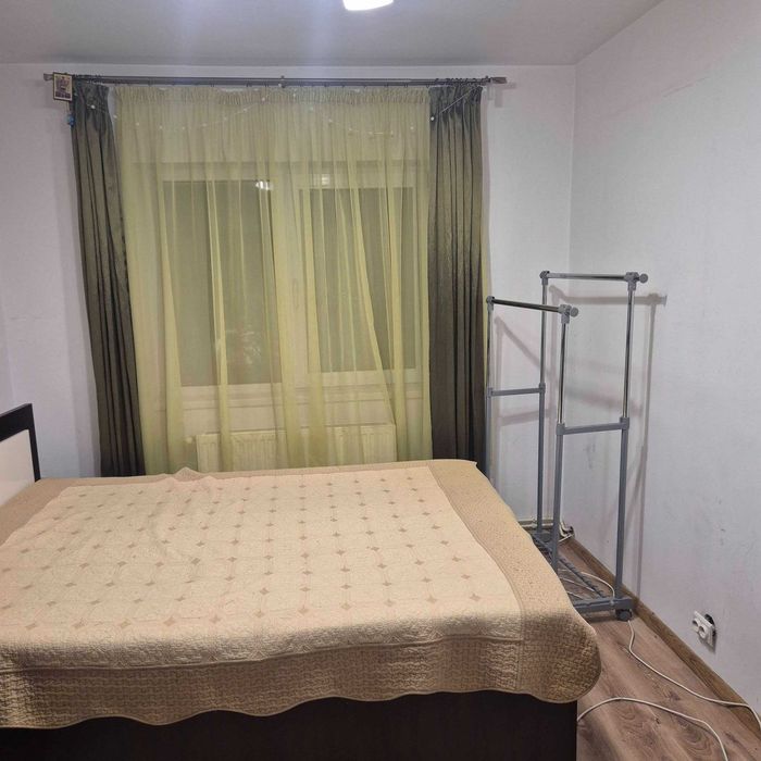 Apartament 3 camere decomandat etaj 1 Astra, AC