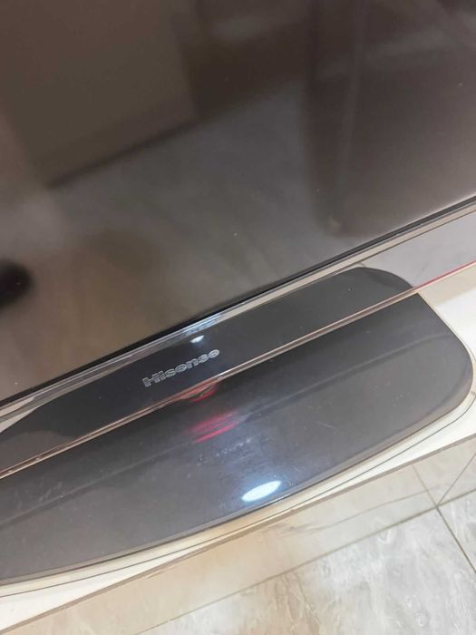 Продам Телевизор Hisense