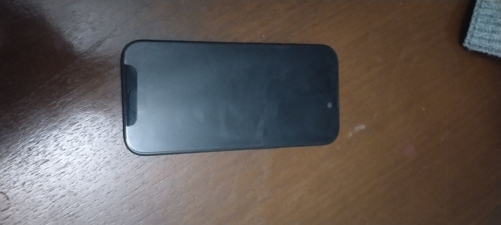 iPhone 16 с коробкой