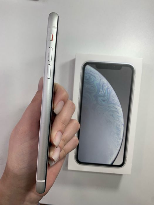 срочно продаю Айфон Xr 128gb!