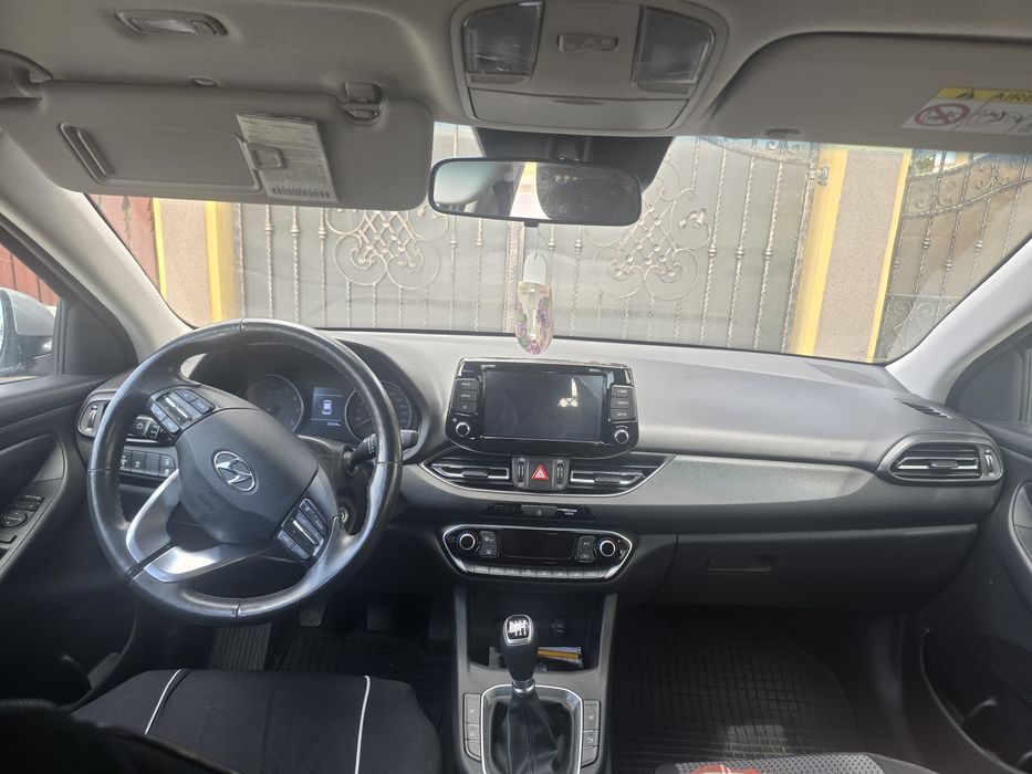Devanzare Hyudai i30