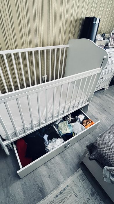 Продам детскую кроватку