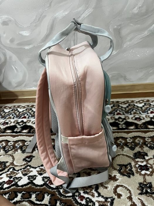 Продам рюкзак для девочек