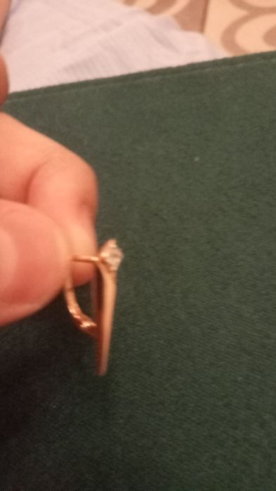 585 алтын сатамын.