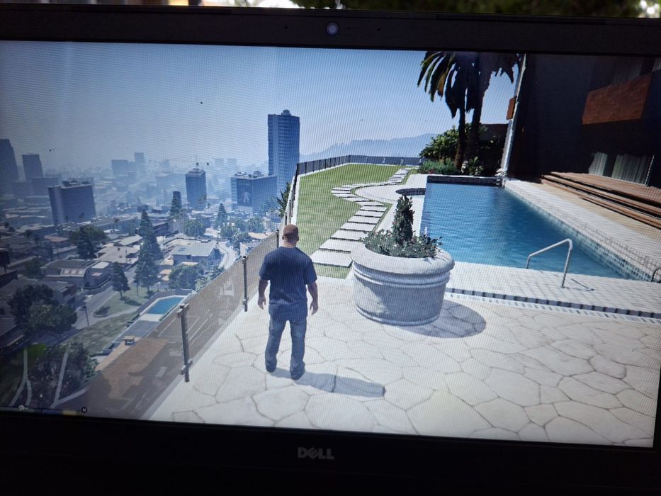 Laptop gaming Dell cu multe jocuri instalate Gta 5