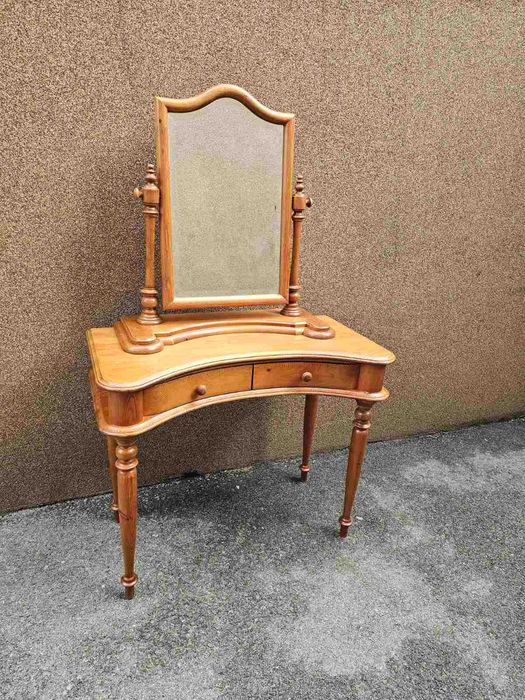 Тоалетка с огледало в стил Рустик