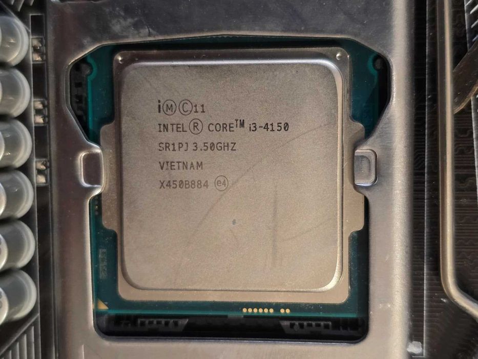 Placa de baza ASUS H97M-E, Socket 1150 + Procesor I3 4150