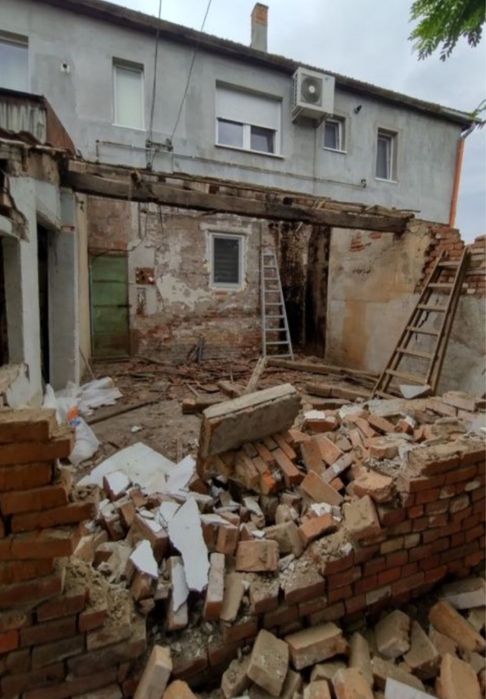 Debarasari demolari defrisari