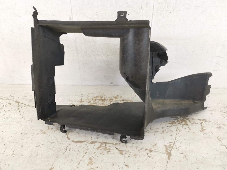 Въздушен дефлектор Bentley Bentayga 1 [ - ] Оригинален и в добро състо