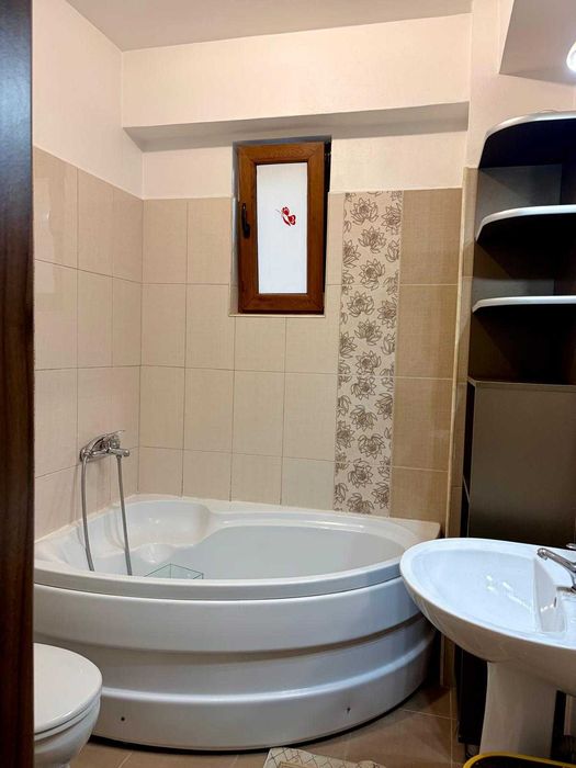 Apartament 3 camere decomandat | Complet mobilat si utilat | Parcare privata| Ansamblul Rezidential Emil Racovita | Proprietar