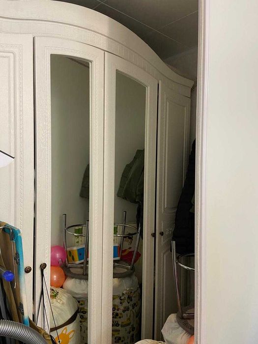 Продам 2 ком Уют 16,900 4 эт 48 кв.