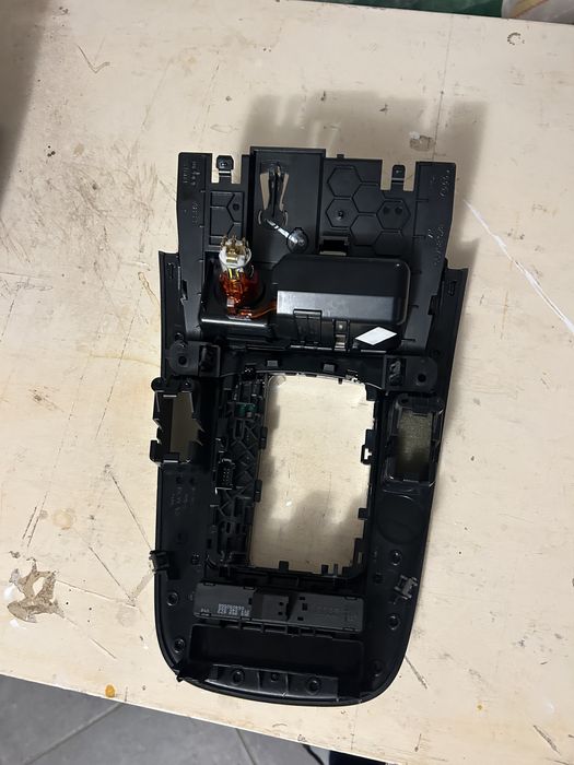 Consolă centrala Audi