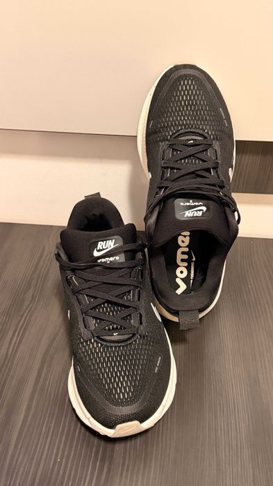 Adidasi Nike Vomero 18 Marimea 43