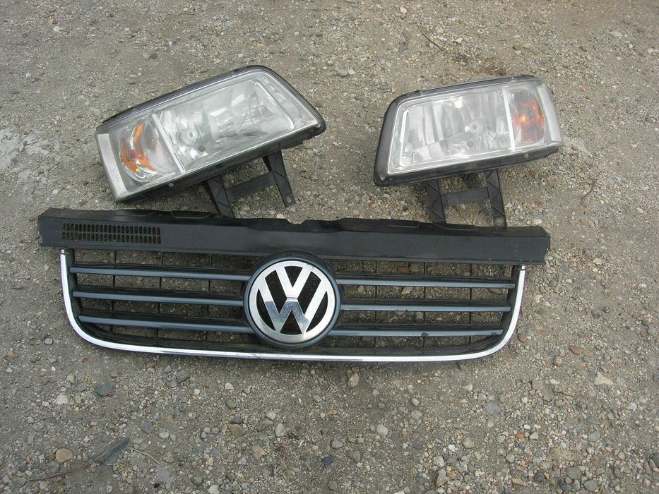 Faruri + grila VW Transporter T5, an 2009