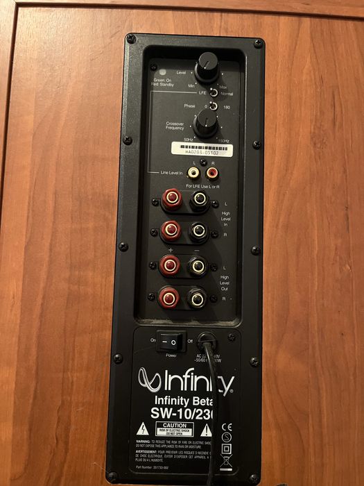 Bass activ infinity Beta SW-10/230