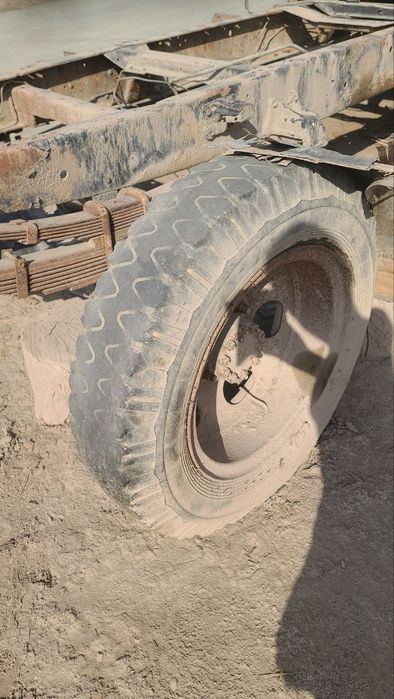 Gaz 52 mashinda turupdi