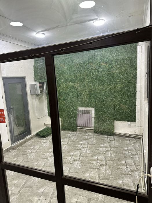 Остается в аренду помещения