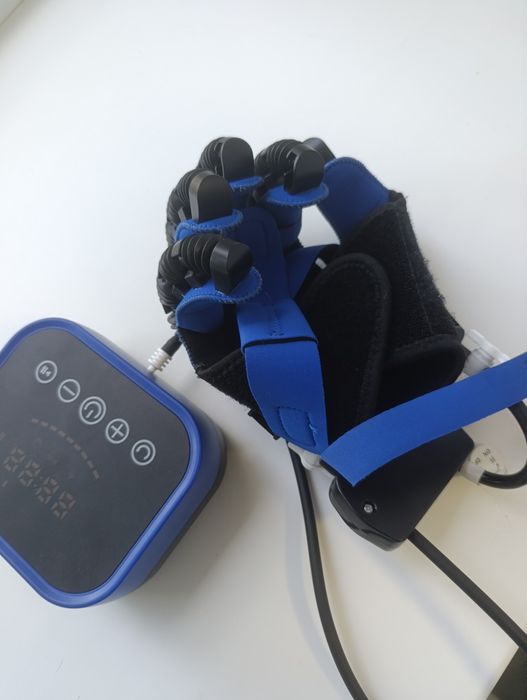 Массажная  перчатка