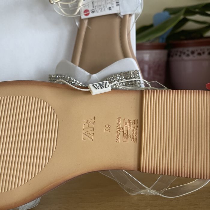 Дамски сандали Zara