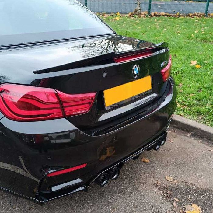 Eleron Lip Codita Portbagaj BMW Seria 4 F33 F83 Model M4, Negru Lucios